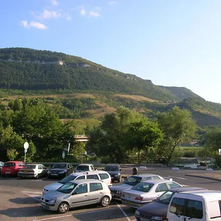 Les Berges Du Tarn Apartahotel *