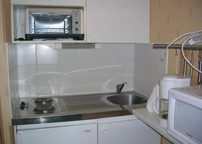 Les Berges Du Tarn Aparthotel Millau